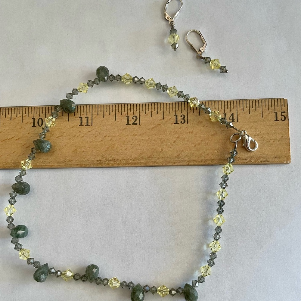 NWOT Labradorite and Swarovski Crystal Necklace and Earrings Set - Picture 5 of 5